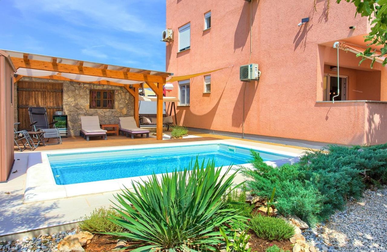 Apartman Bor Krk Крк Экстерьер фото